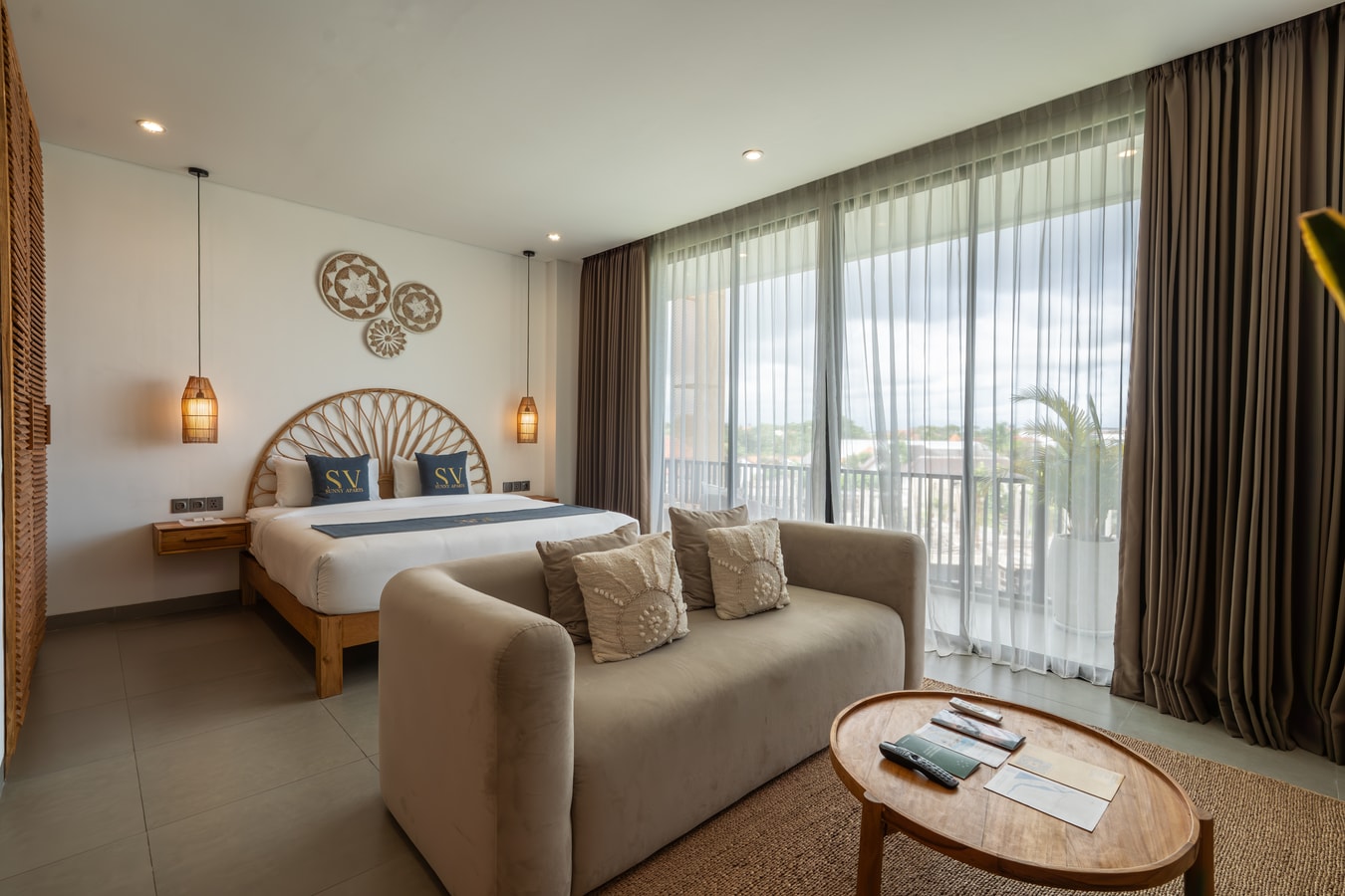 SB 402 - 1BR Suite with Balcony and Pool, Canggu - Canggu, Bali