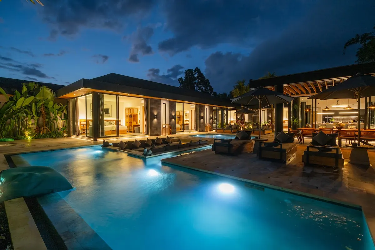 11 BR Tropical-Modern Rice-Field Estate Ubud — 11BR Estate Rental in Ubud — image 3