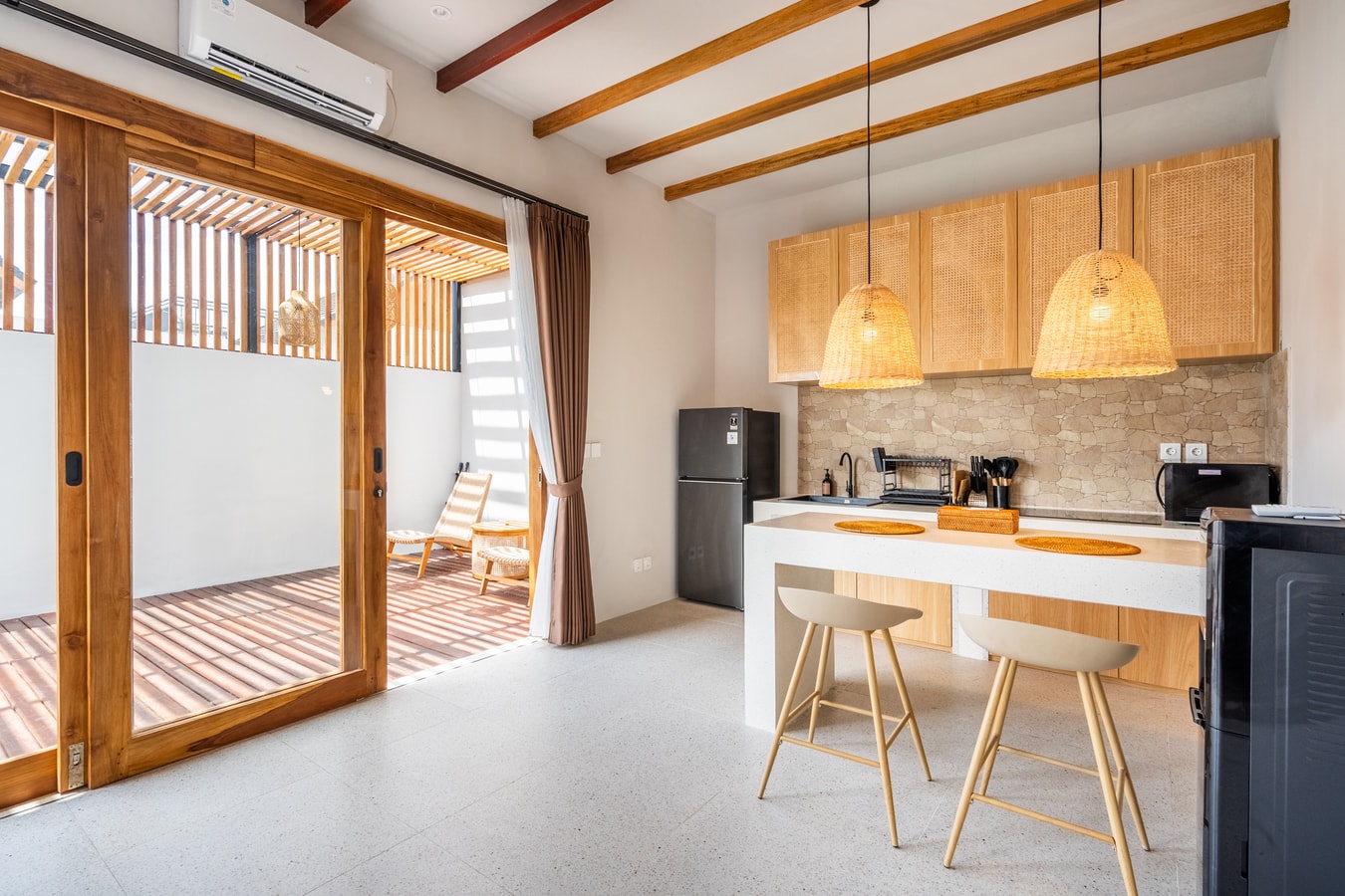 Chic 1BR Villa | Pool & Bathtub, Near Ubud Palace in Ubud, Bali — image 15