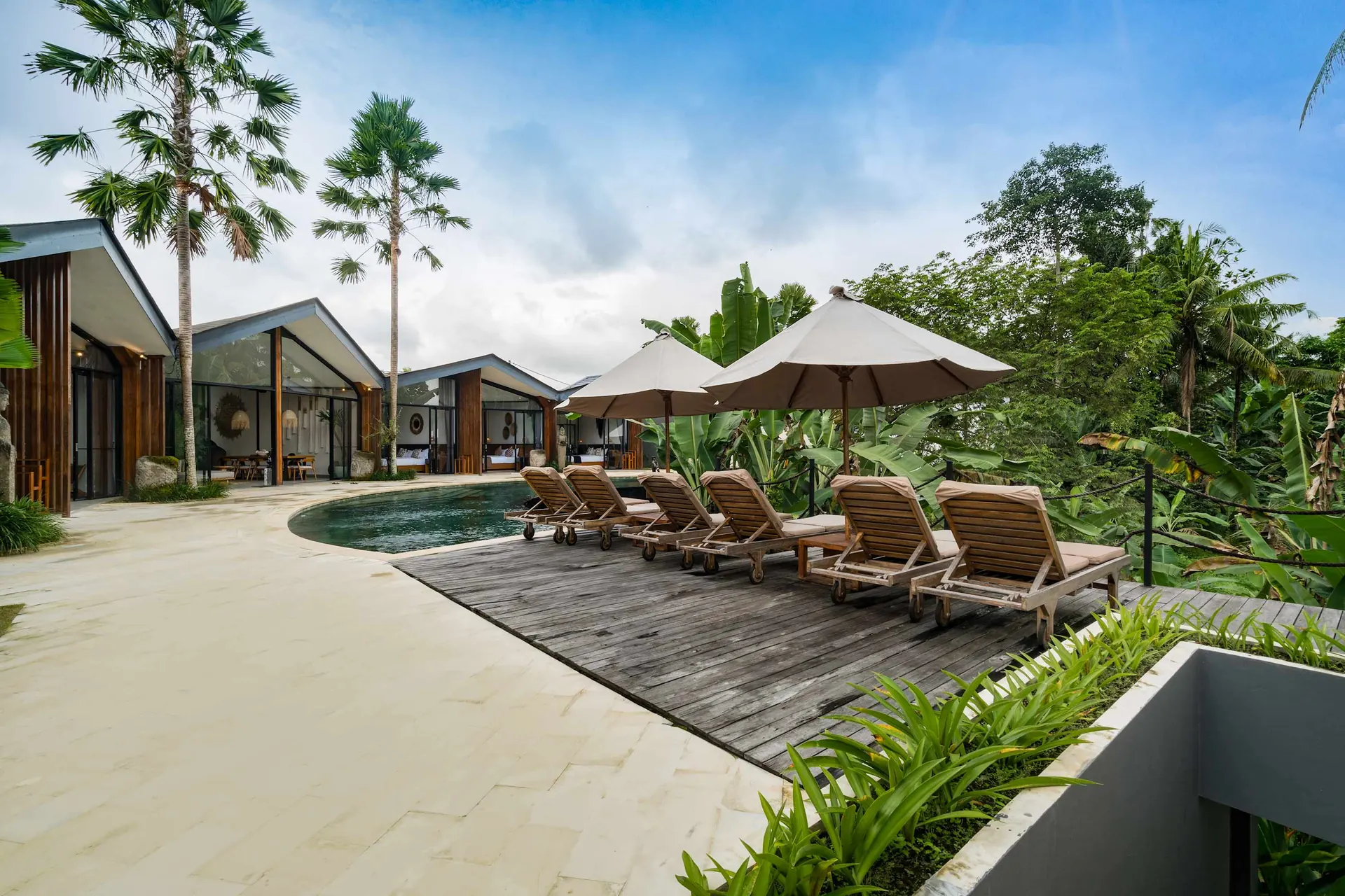 6 BR Glass Pavilion Retreat Ubud — 6BR Villa Rental in Ubud — image 18