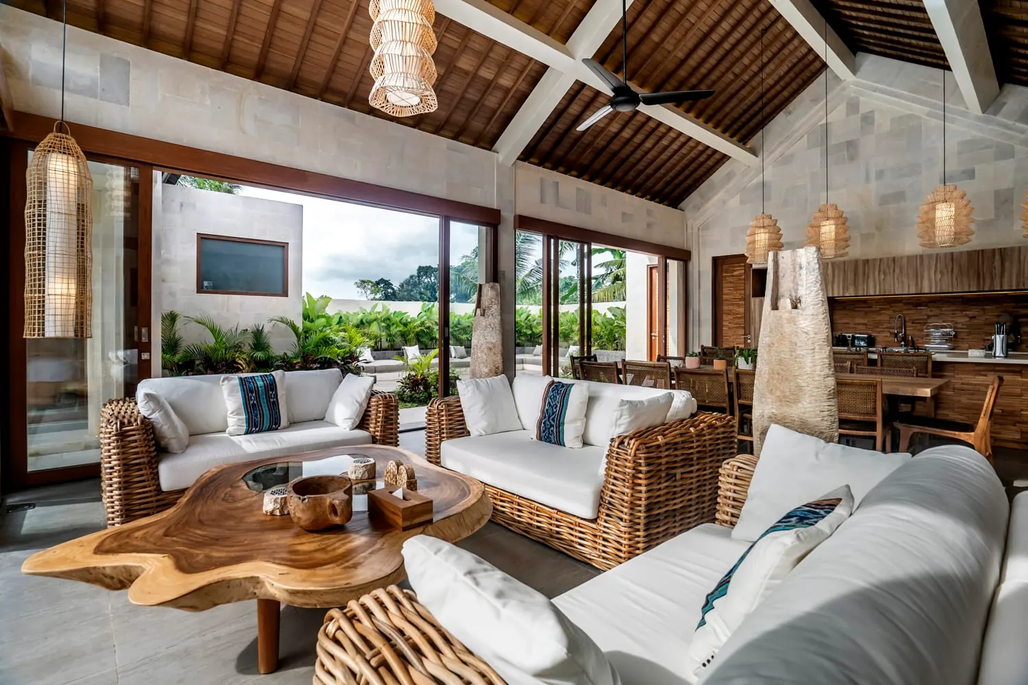 6 BR Courtyard Pool Retreat Ubud — 6BR Villa Rental in Ubud — image 6