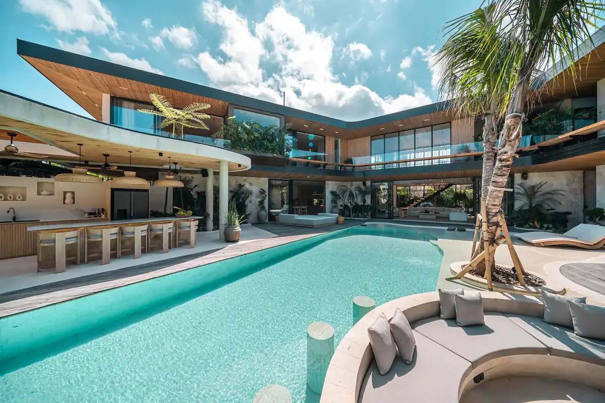 5 BR Tropical-Modern Cinema Villa Seminyak — 5BR Villa Rental in Umalas — image 14