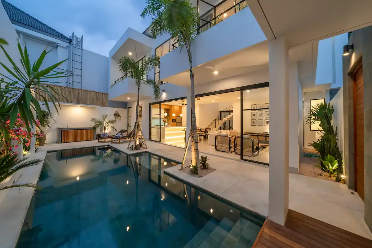 4 BR Modern Fully Staffed Villa Canggu — 4BR Villa Rental in Canggu — image 6