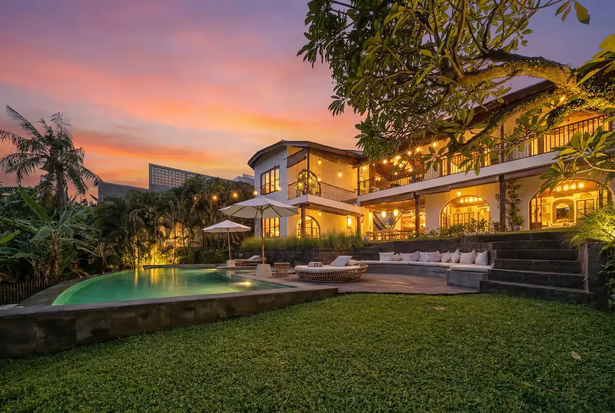 6 BR Private Pool Villa Canggu — 6BR Villa Rental in Canggu — image 5