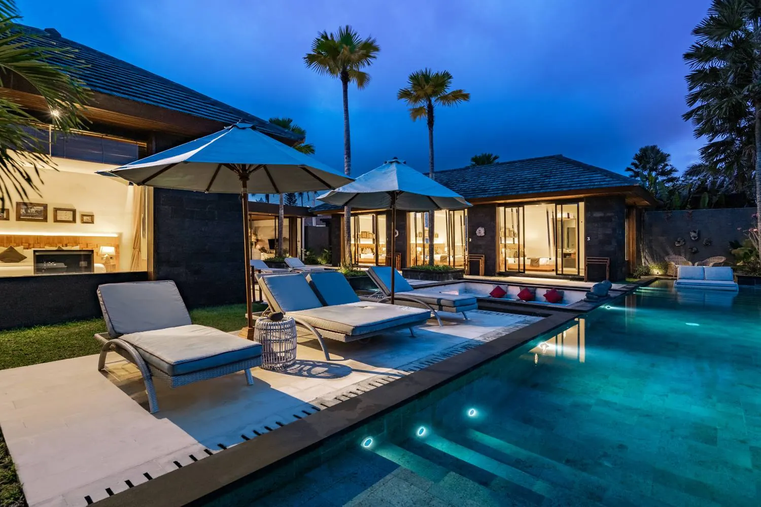 5 BR Rice-Field Courtyard Villa Ubud — 5BR Villa Rental in Ubud — image 17