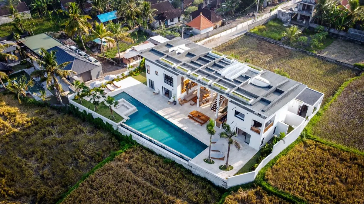 6 BR Rice-Field Modern Villa Ubud — 6BR Villa Rental in Ubud — image 13