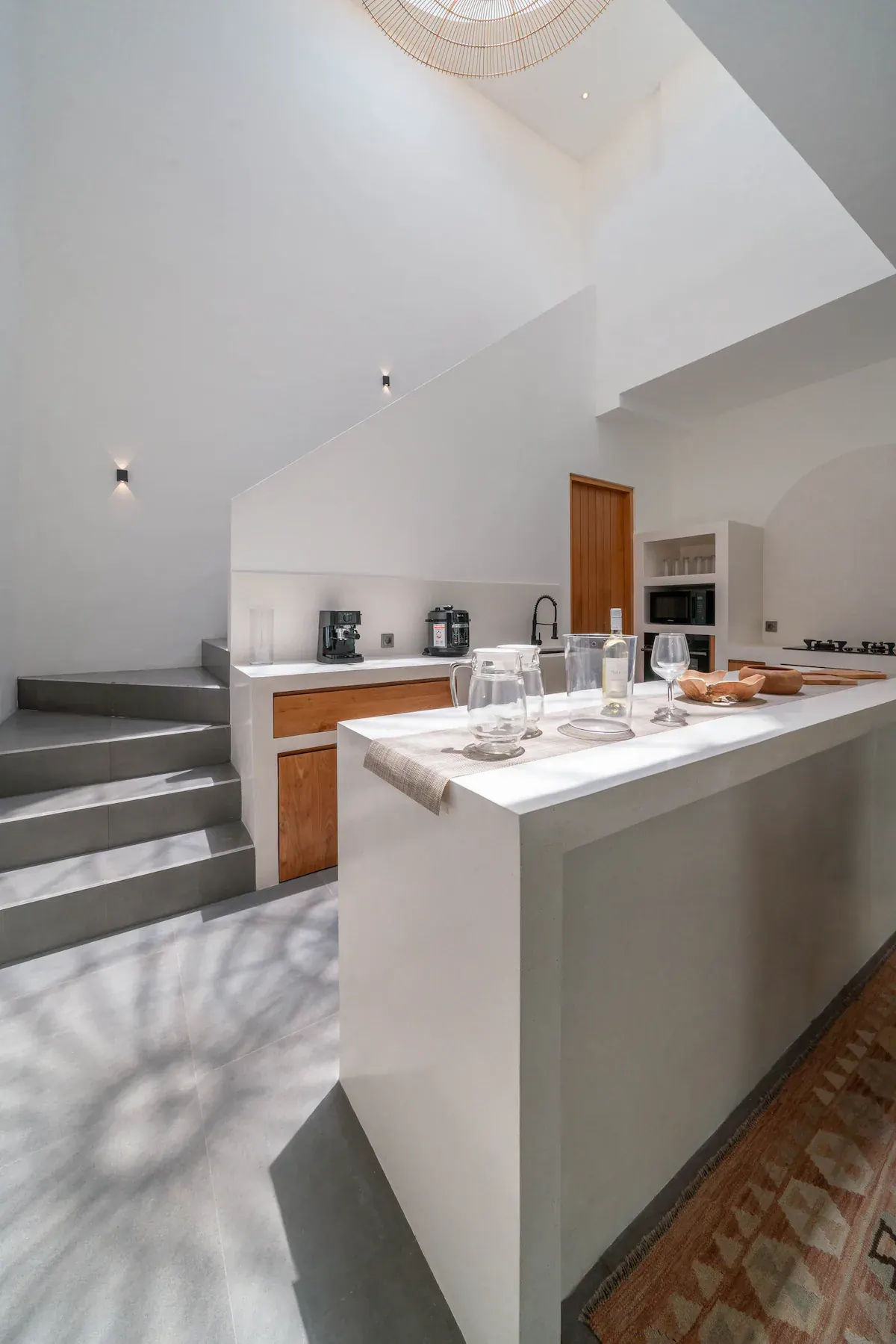5 BR Mediterranean Rooftop Villa Canggu — 5BR Villa Rental in Canggu — image 10