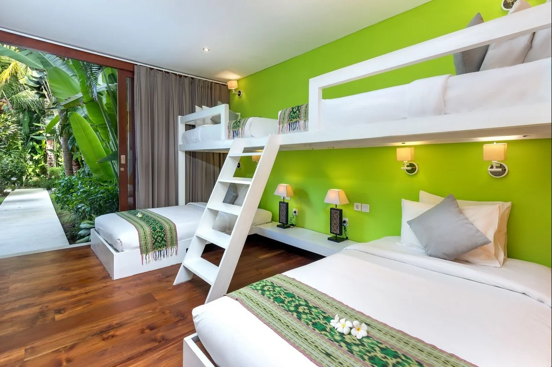 6BR Private Villa in Central Seminyak – Walk to Eat Street, 12m Pool, Breakfast Included – BVI10009 — image 12