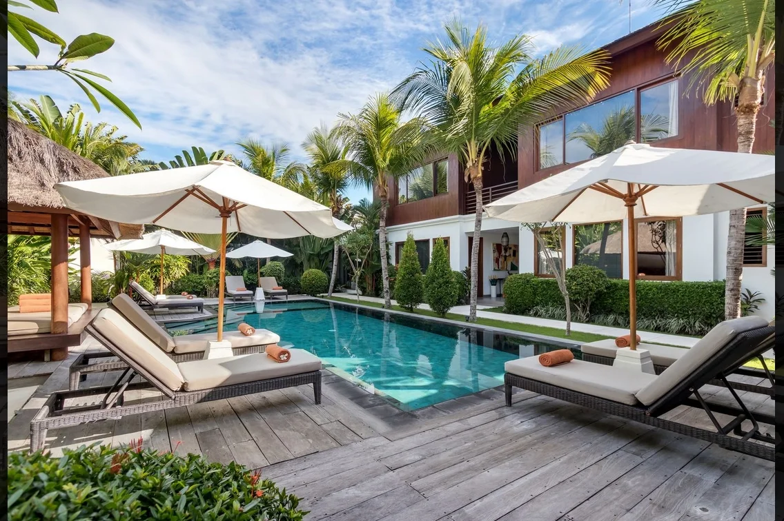 6BR Private Villa in Central Seminyak – Walk to Eat Street, 12m Pool, Breakfast Included – BVI10009 — image 6
