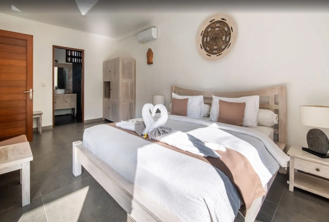 3-Bedroom Villa with Private Pool Steps from Double Six Beach, Seminyak — image 17