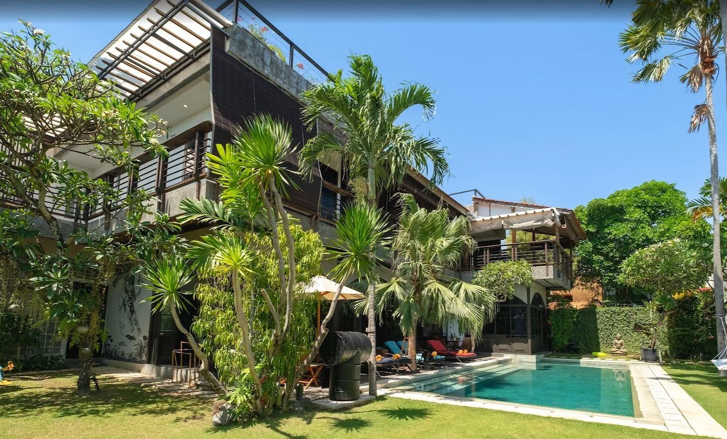 Stylish 6BR Villa Pool in Central Seminyak