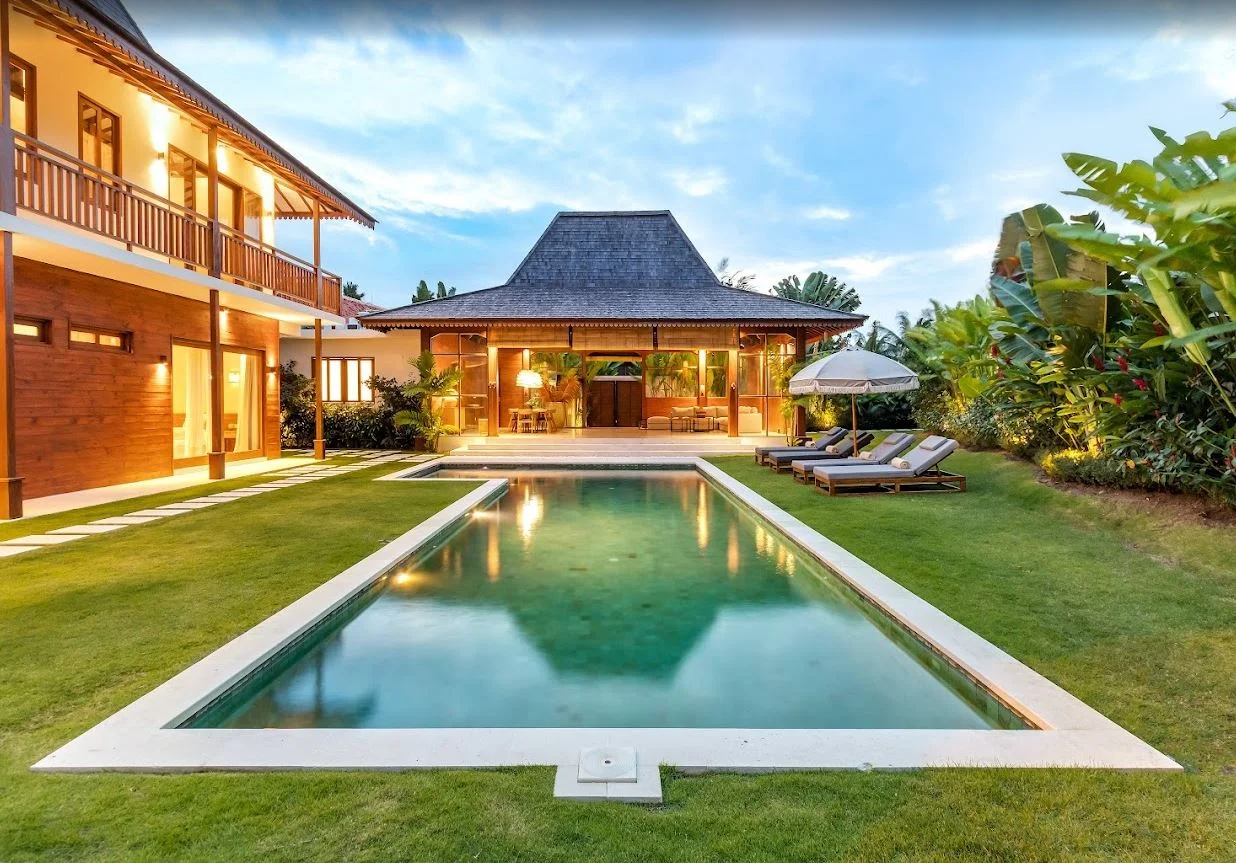 Tranquil 4-Bedroom Villa in Kerobokan — Your Private Island Getaway Awaits