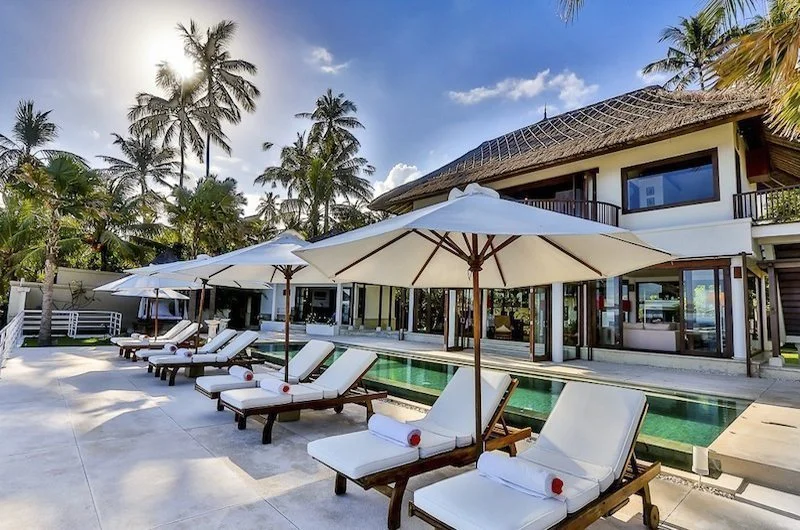 Villa Candidasa BVI41048 – Charming 4-Bedroom Seafront Luxury Villa with Tropical Design in Candidasa, Bali — image 5