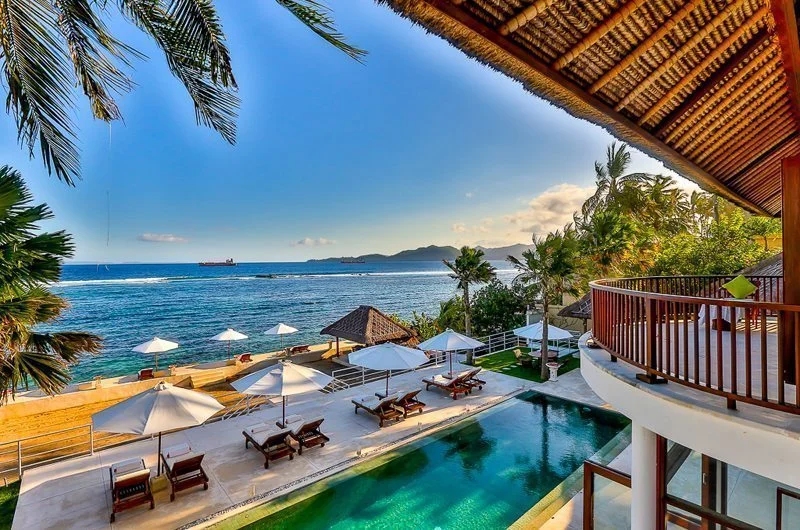 Villa Candidasa BVI41048 – Charming 4-Bedroom Seafront Luxury Villa with Tropical Design in Candidasa, Bali — image 3