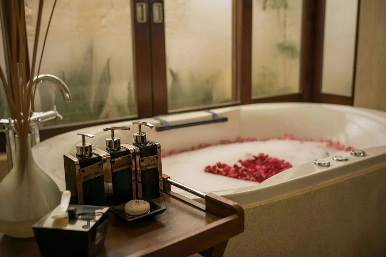 The One1 Bedroom Villa , Your Dream Oceanfront Escape in Bali — image 6
