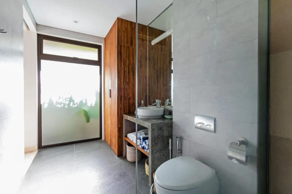 Private 3-Bedroom Villa in Canggu – Luxury, Privacy & Steps from Berawa Beach — image 13