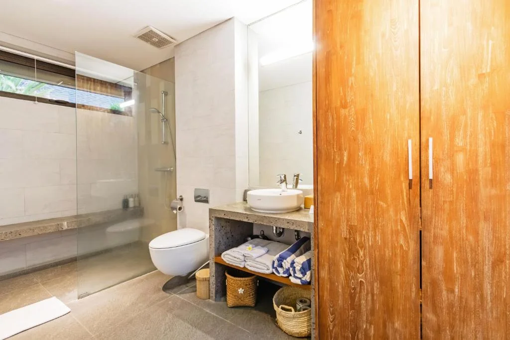Private 3-Bedroom Villa in Canggu – Luxury, Privacy & Steps from Berawa Beach — image 19
