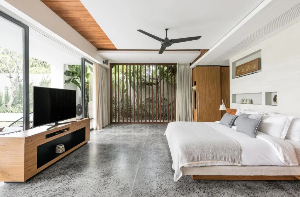 Luxury 5-Bedroom Villa with Infinity Pool in Petitenget – Stylish, Family-Friendly Retreat — image 16