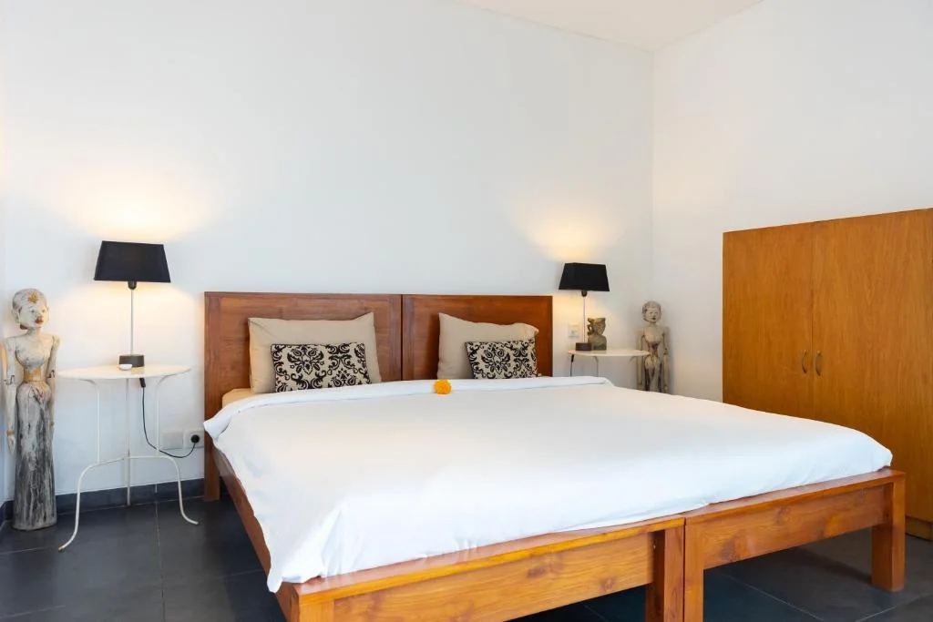 3-Bedroom Private Villa in Canggu – Peaceful Rice Field Views & Spacious Garden — image 15