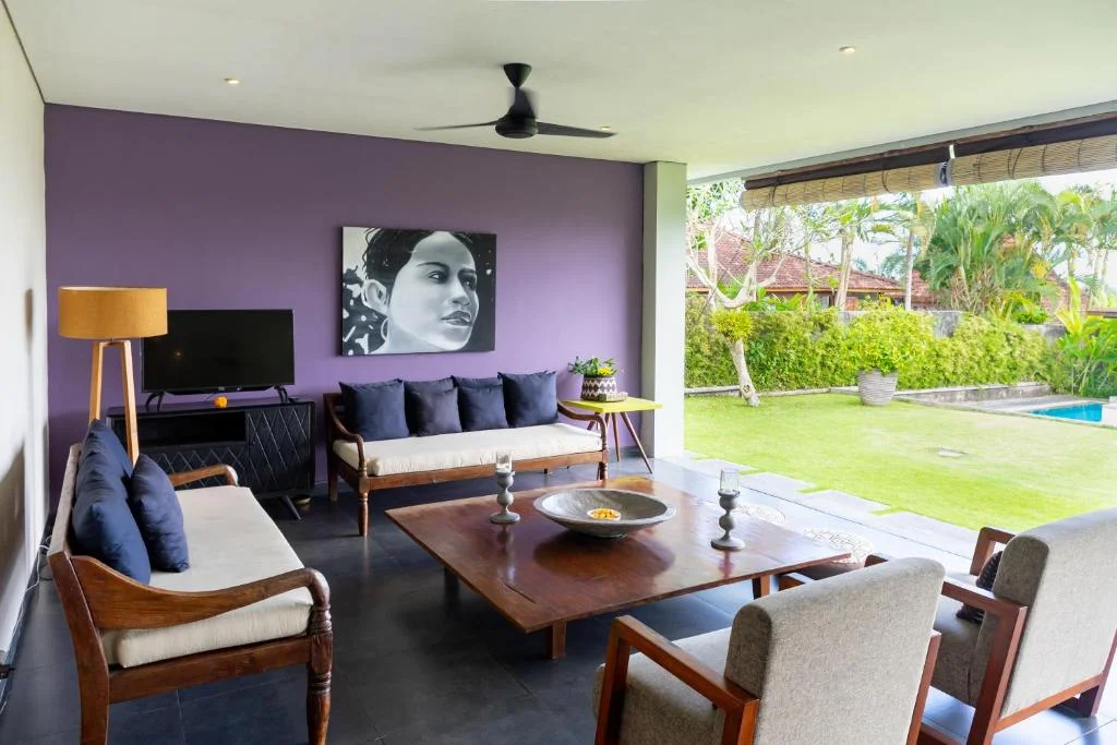 3-Bedroom Private Villa in Canggu – Peaceful Rice Field Views & Spacious Garden — image 10