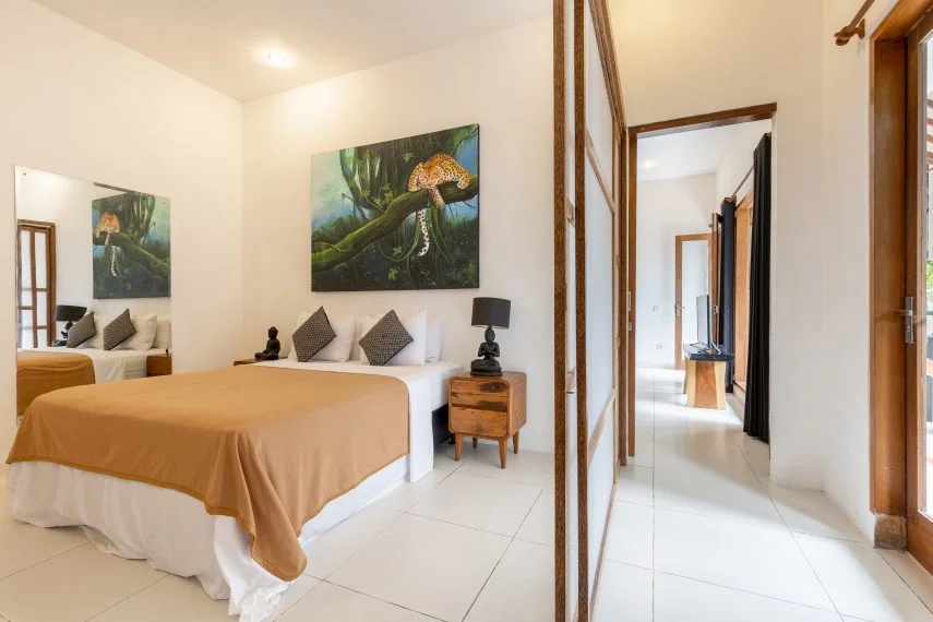 Charming 3BR Villa – Just 350m from the Beach — image 12