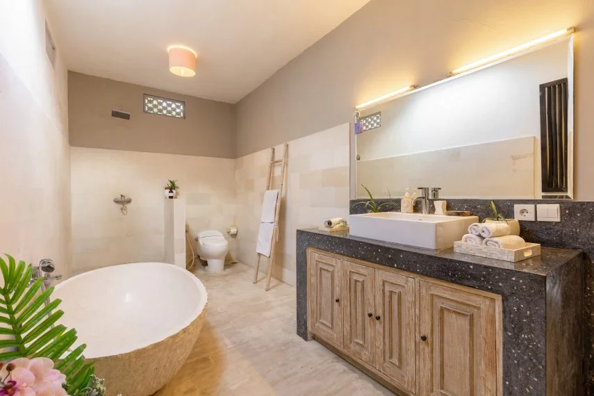 Charming 3BR Villa – Just 350m from the Beach — image 10