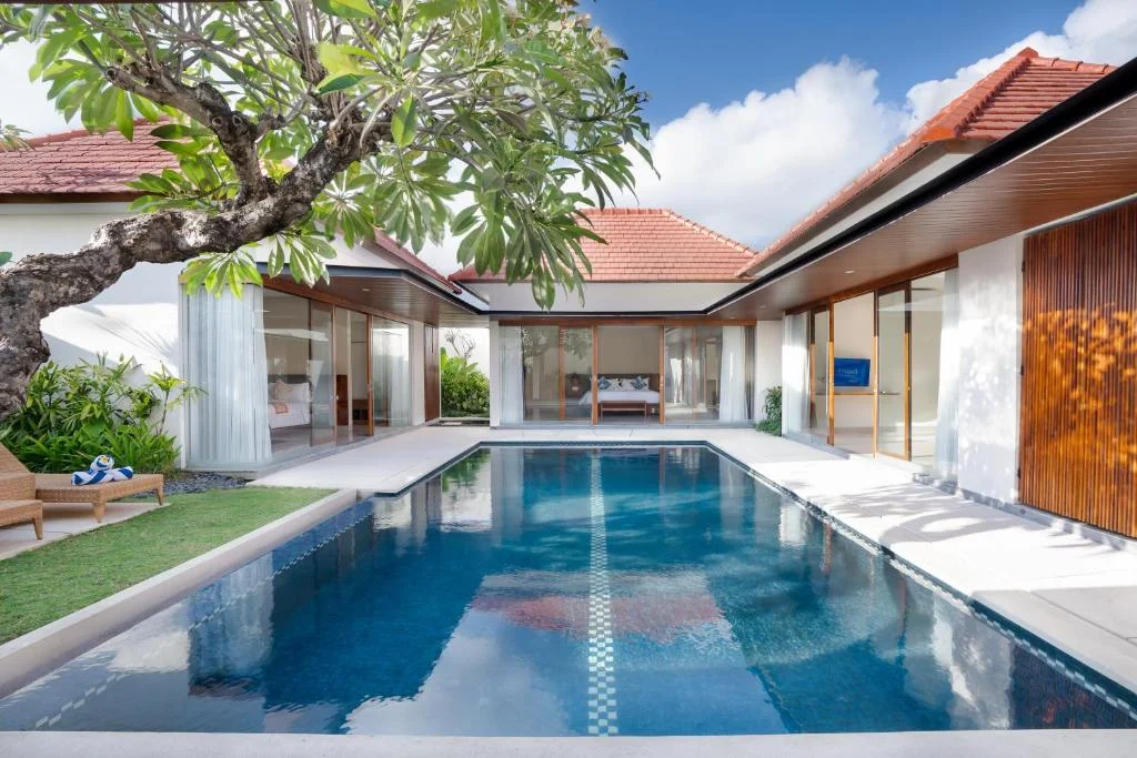2-Bedroom Private Villas in Seminyak – Tropical Comfort with Private Pool — image 3