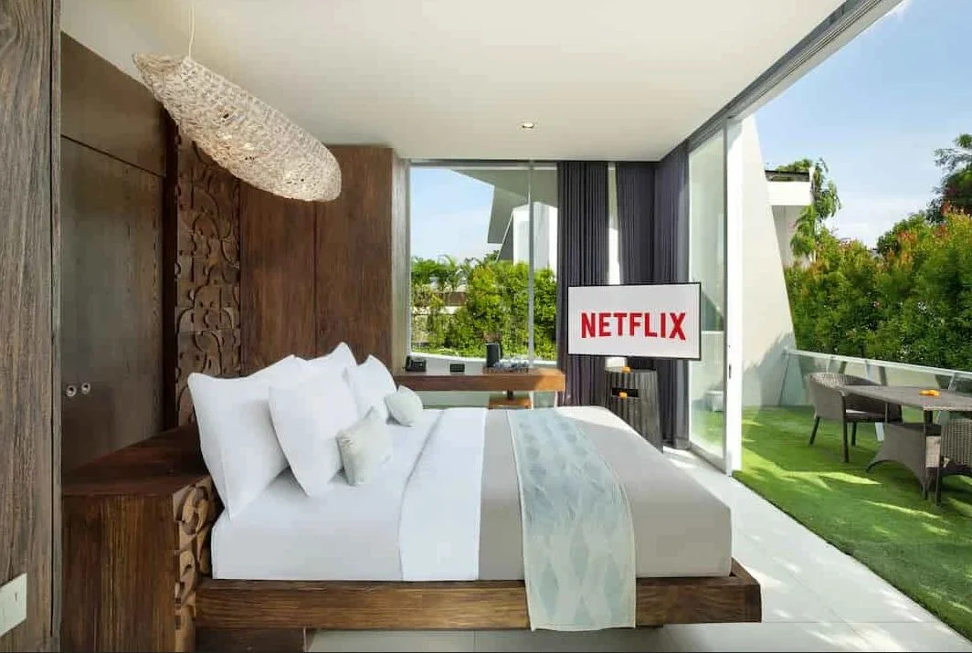 Seminyak Suite Double with Shared Pool, A Romantic Tropical Escape — image 5