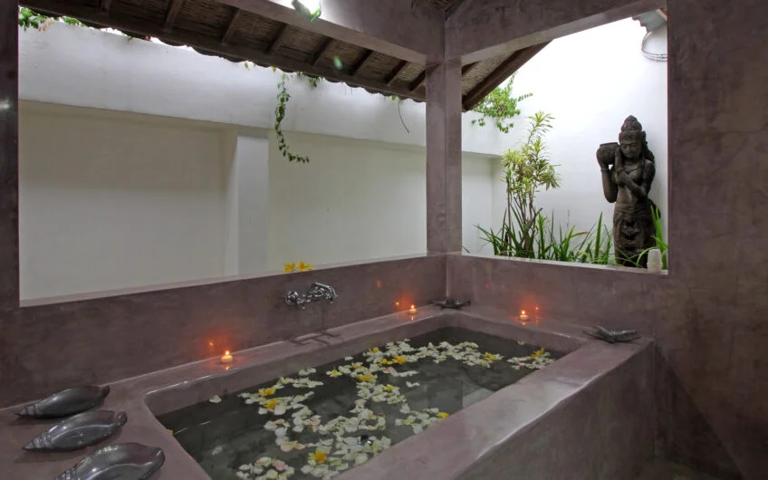 Villa Seminyak BVI42321: Stylish 4-Bedroom All-White Villa with Pool, Perfect for Luxury Getaways in Seminyak — image 3