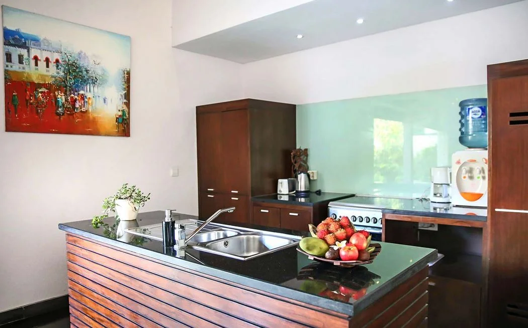 Villa Marche – Romantic 1-Bedroom Hideaway Near Batu Belig Beach — image 9