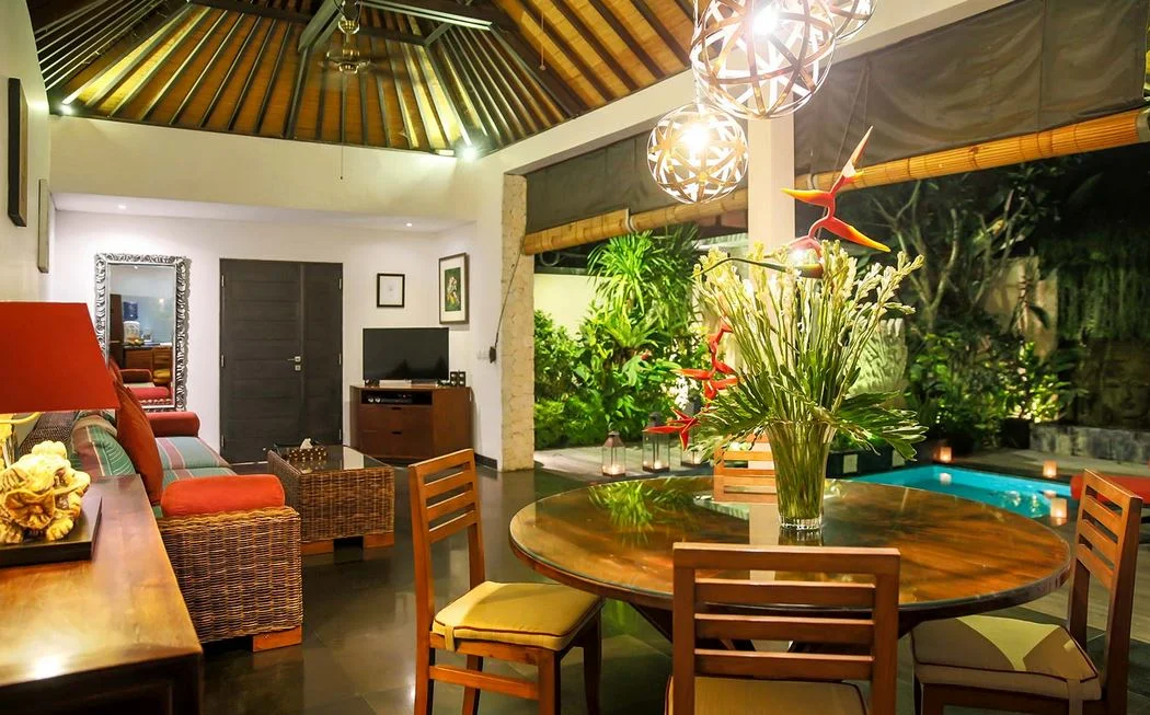 Villa Marche – Romantic 1-Bedroom Hideaway Near Batu Belig Beach — image 4