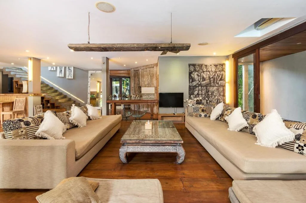 Villa Seminyak BVI42494: Luxurious 7-Bedroom Villa with Pool and Traditional Balinese Charm in the Heart of Seminyak — image 9