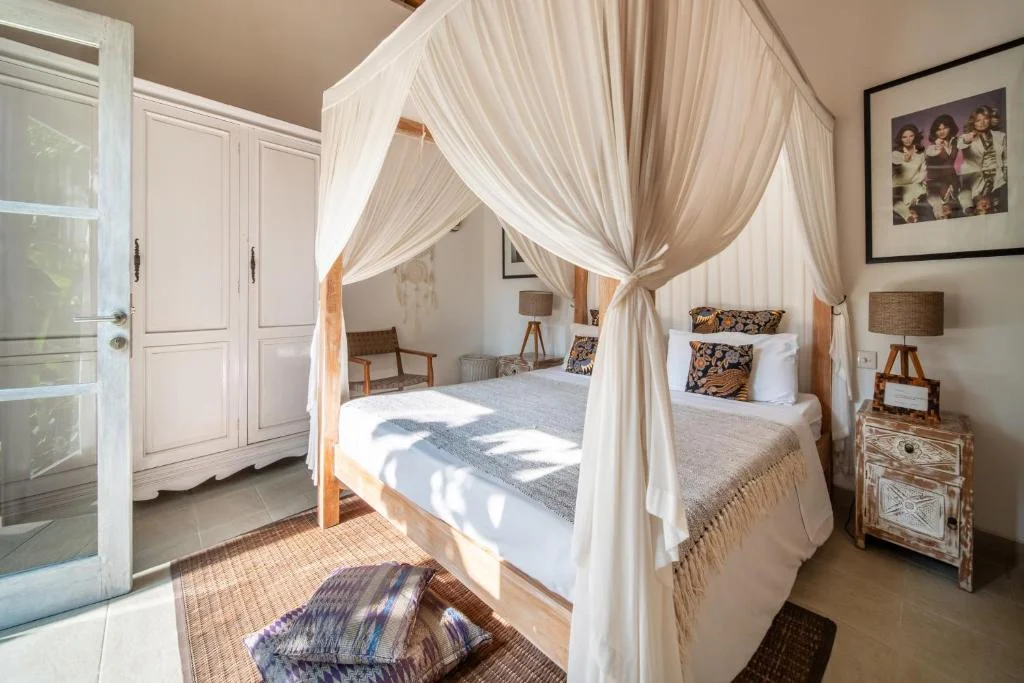 Flexible 1–3BR Private Villa in Central Seminyak – Walk to Beach, Cafés & Shops — image 11