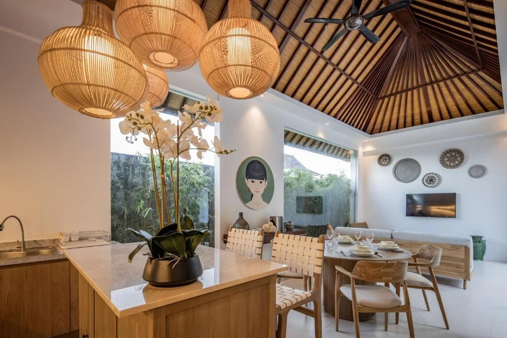 Cozy 3BR Villa with Pool in the Heart of Seminyak – Walk to Cafés & Beach — image 4