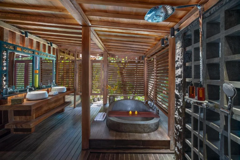 A Balinese Garden Paradise – 5BR Luxury Villa in Jimbaran — image 19