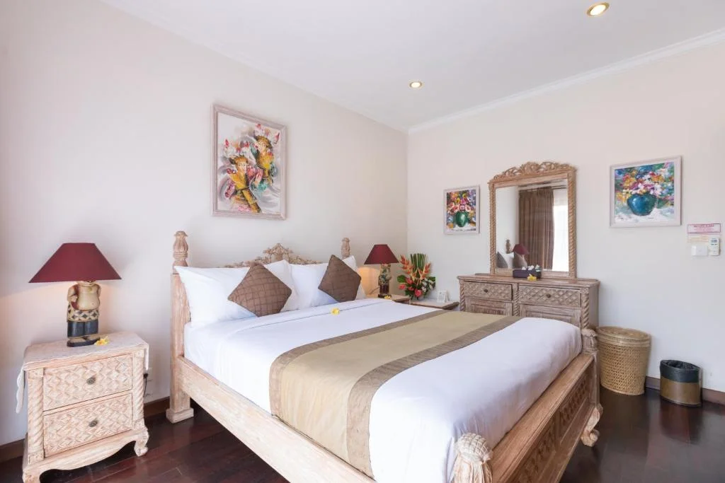 Tranquil 4-Bedroom Villa w/ Private Pool in Central Seminyak | Walk to Beach — image 15