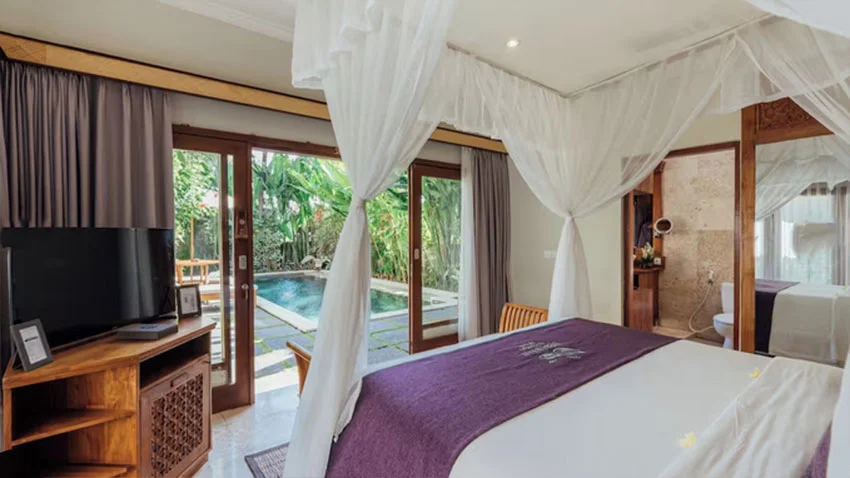 One-Bedroom Private Pool Villa – Romantic Hideaway by the Sea — image 16