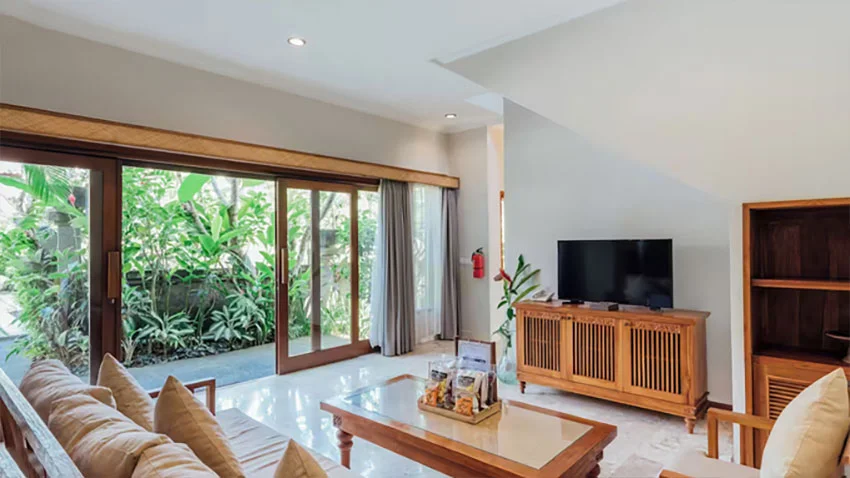 Relaxed Luxury – 3-Bedroom Private Pool Villa Near Bali’s Black Sand Beach — image 7