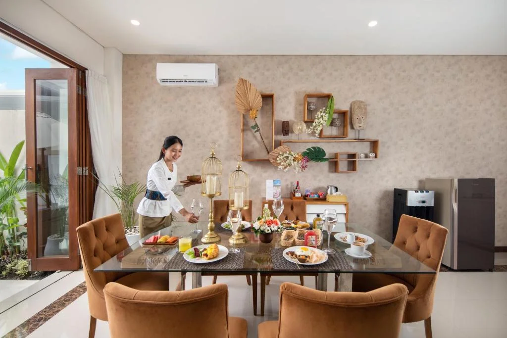 Stylish 2-Bedroom Private Villa with Pool & Garden Views, 12 Minutes Walk to Seminyak Beach — image 14