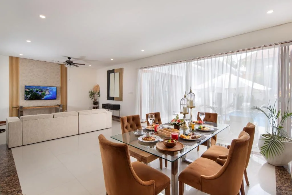 Stylish 2-Bedroom Private Villa with Pool & Garden Views, 12 Minutes Walk to Seminyak Beach — image 17