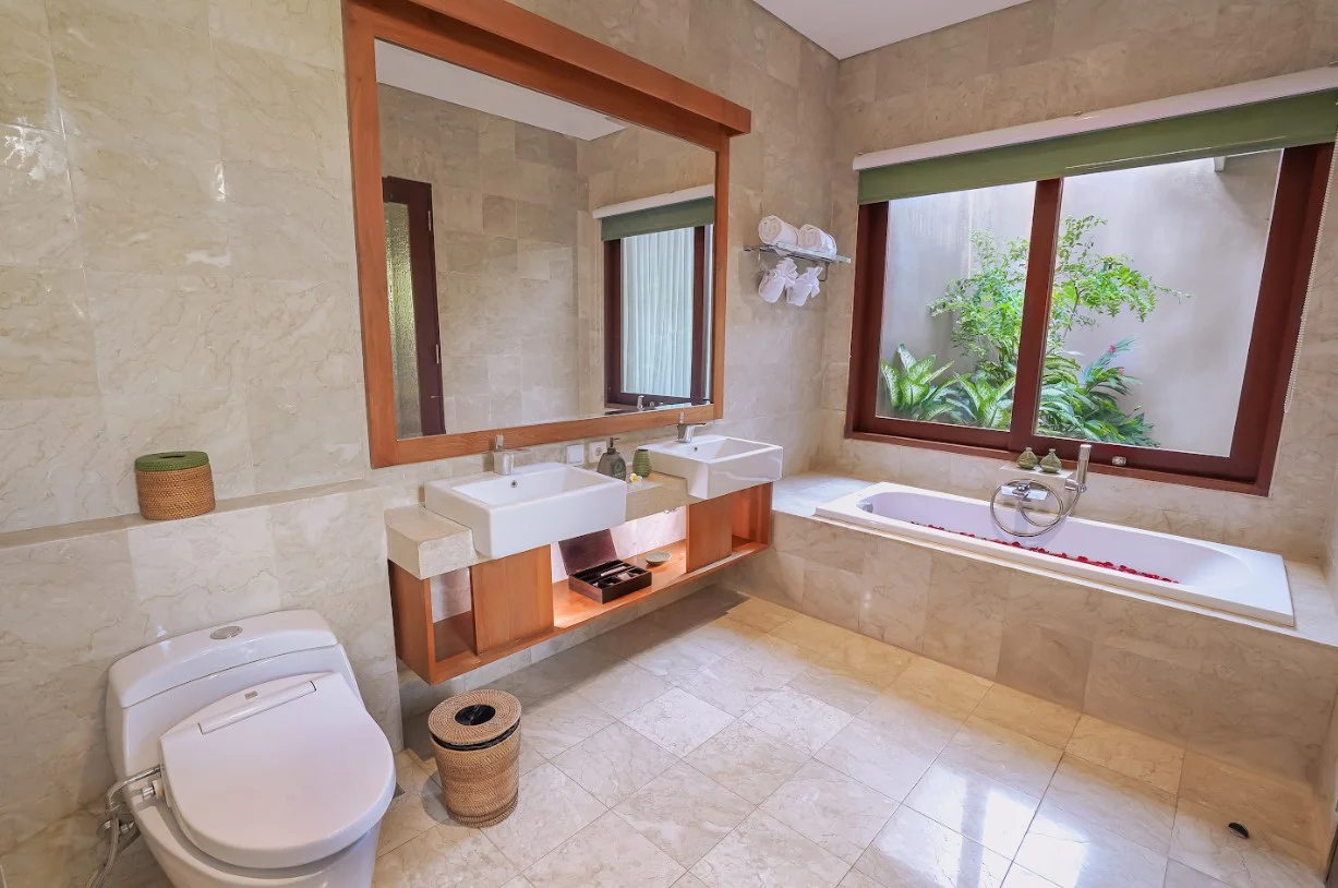 One-Bedroom Royal Pool Villas – The Ultimate Seminyak Honeymoon Retrea — image 4