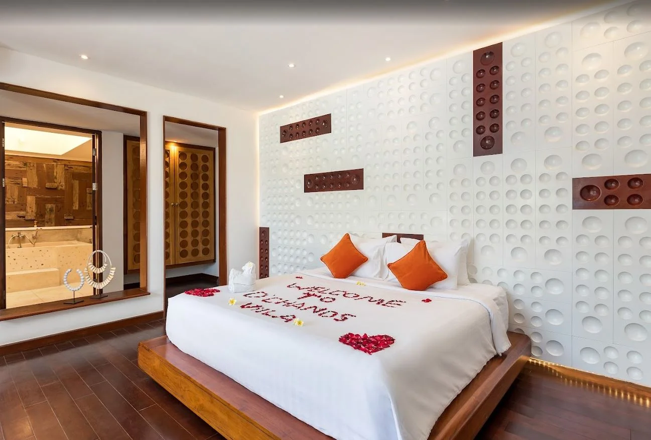 2-Bedroom Beachfront Villa with Private Infinity Pool — image 4