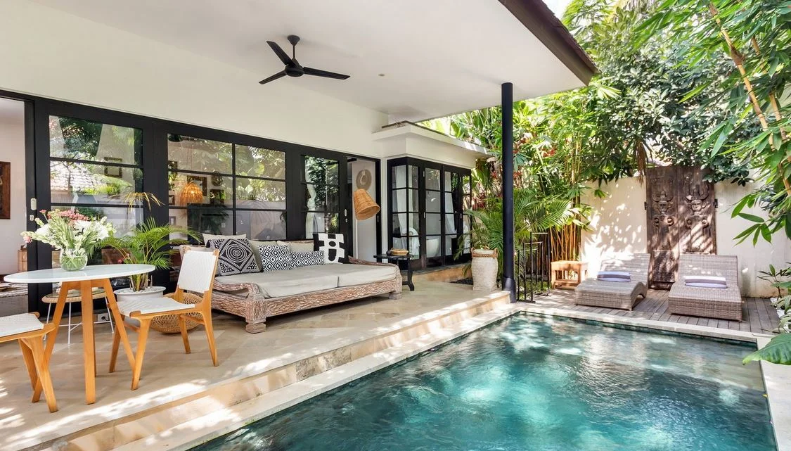 Romantic 1-Bedroom Private Pool Villa Near Ubud — image 6
