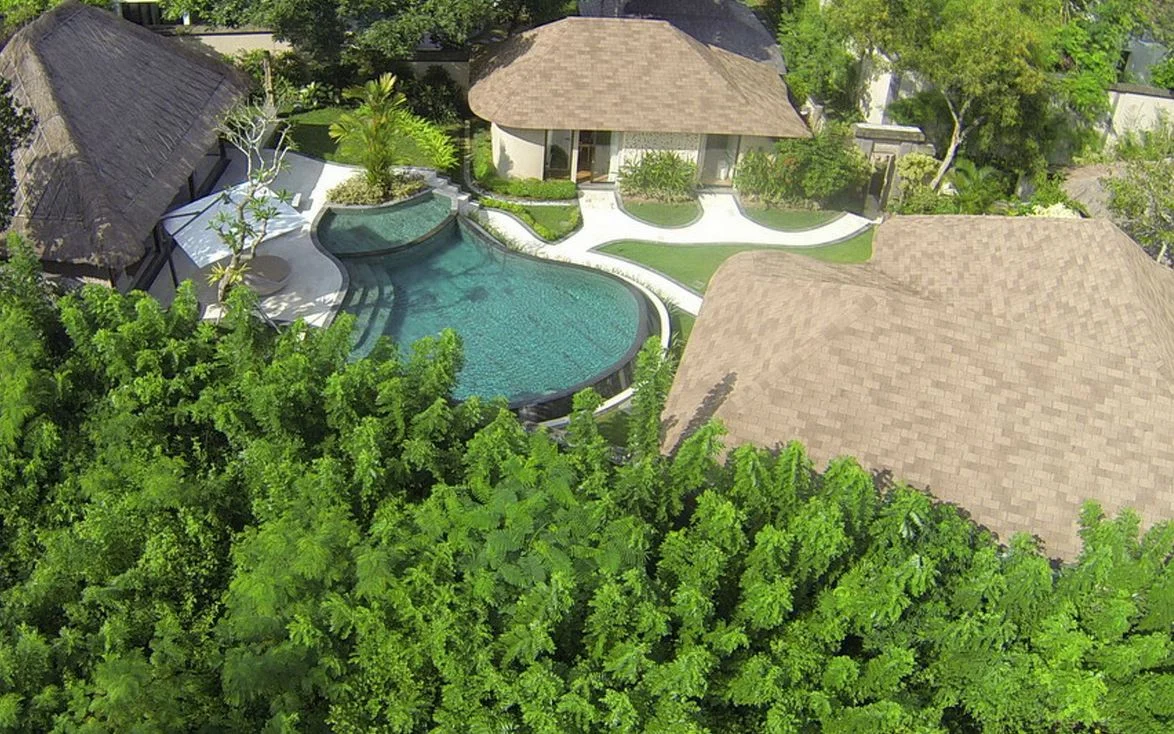 Stunning 3-Bedroom Tropical Villa with Lagoon Pool in Uluwatu — image 5