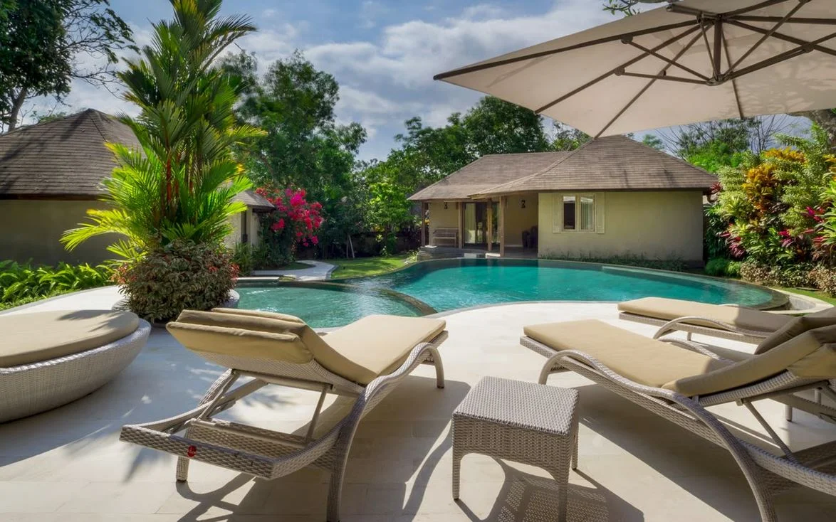 Stunning 3-Bedroom Tropical Villa with Lagoon Pool in Uluwatu
