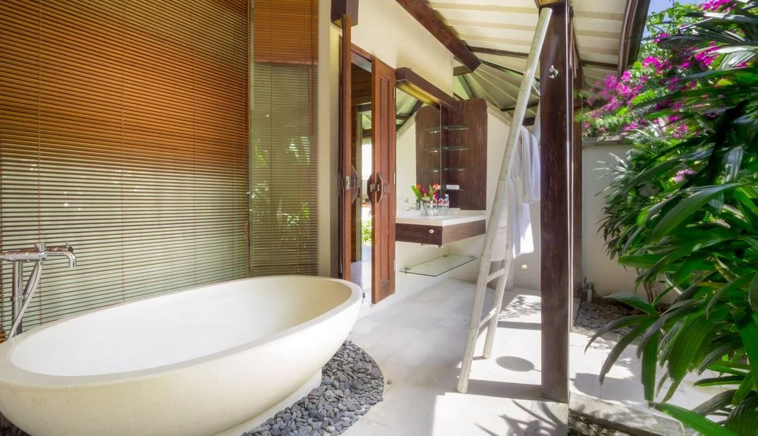 Tropical 2-Bedroom Villa with Private Pool in Uluwatu — image 7