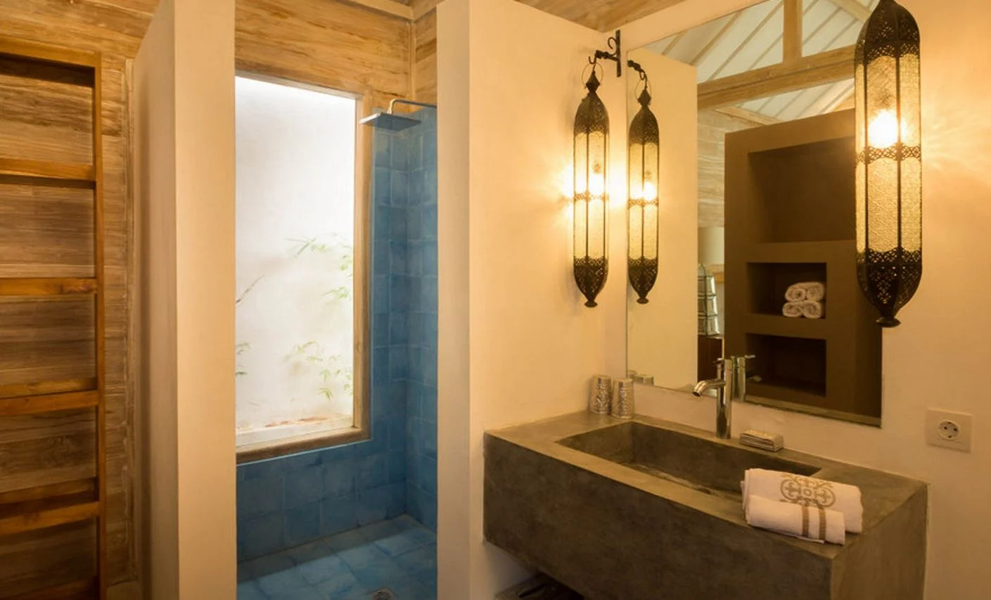 Tropical 6BR Villa Retreat in Kerobokan — image 9