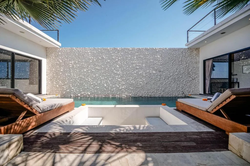 4BR Modern Luxury Villa in Canggu – A Symphony of Style, Comfort & Balinese Elegance — image 8