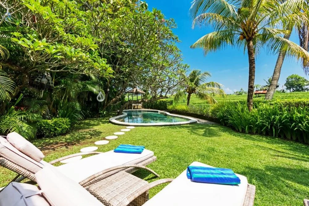 Shabby Chic Villa with Fairytale Garden & Rice Field Views — image 5
