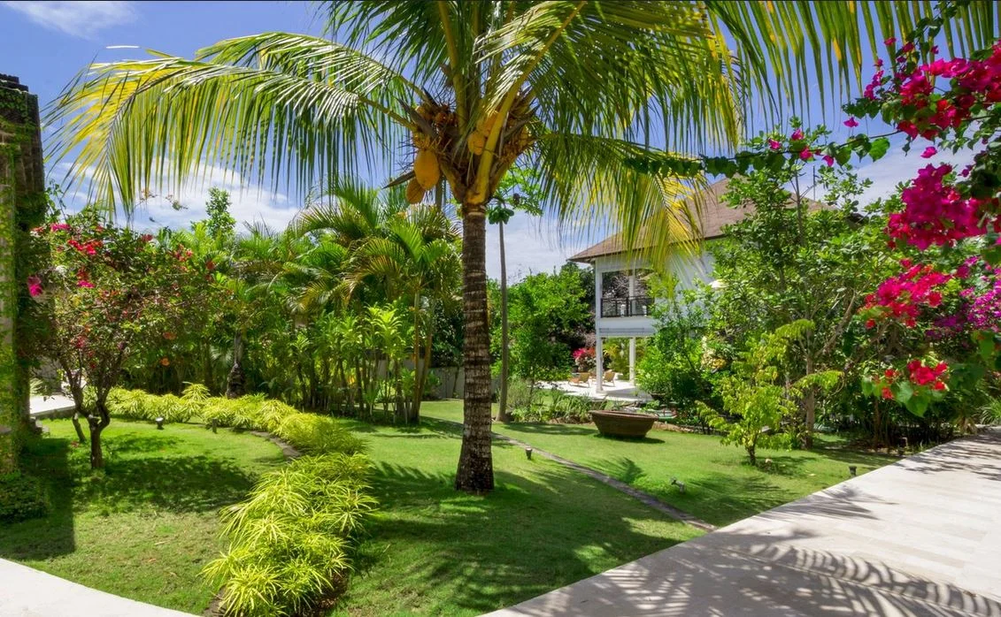 Spacious 4-Bedroom Luxury Villa with Private Pool, AC Living Room & Billiard Lounge – Uluwatu, Bali — image 9